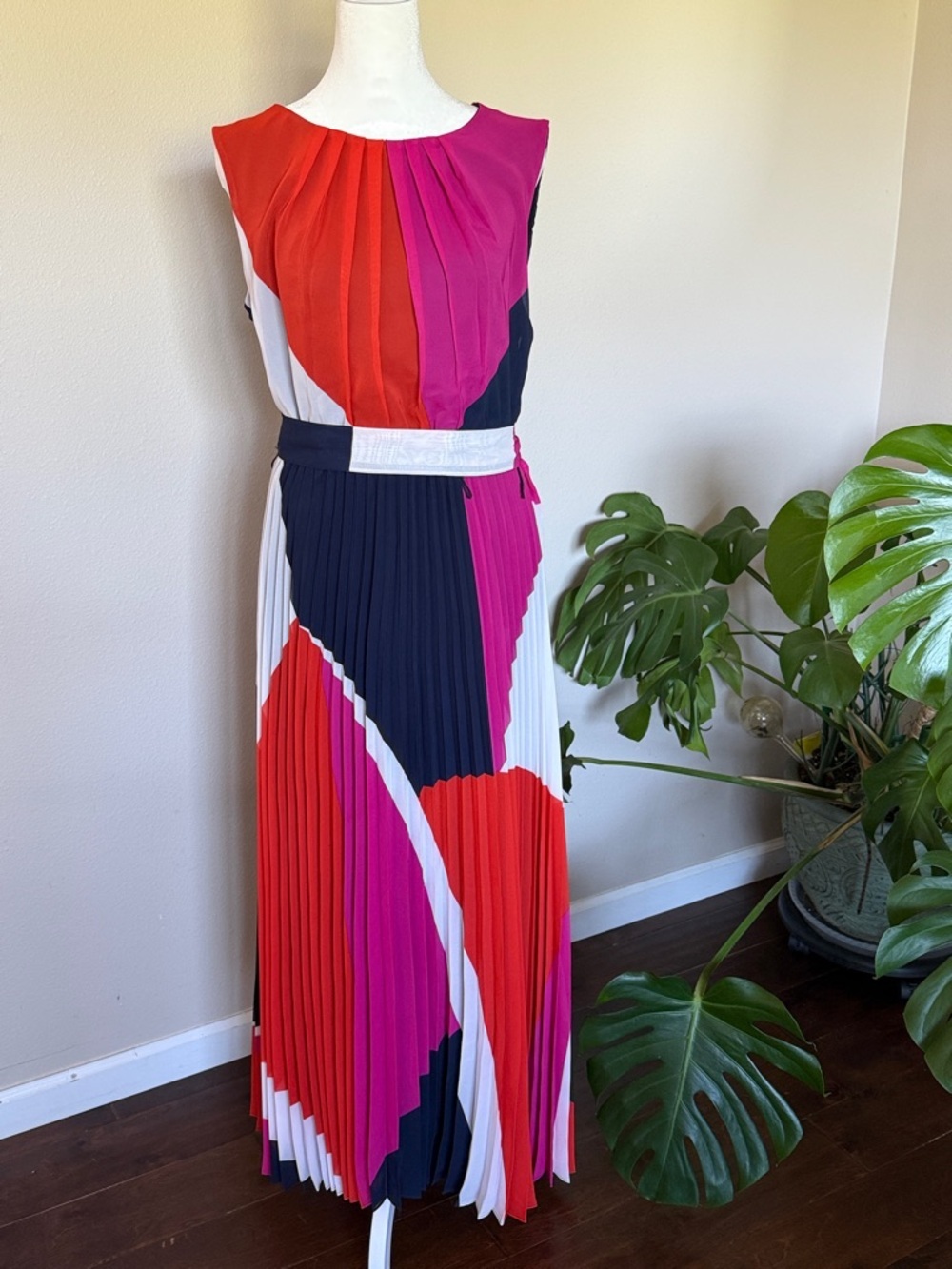 Sandra Darren Colorblock Pleated Maxi Dress - Pink, Red, Navy, White, Size 12
